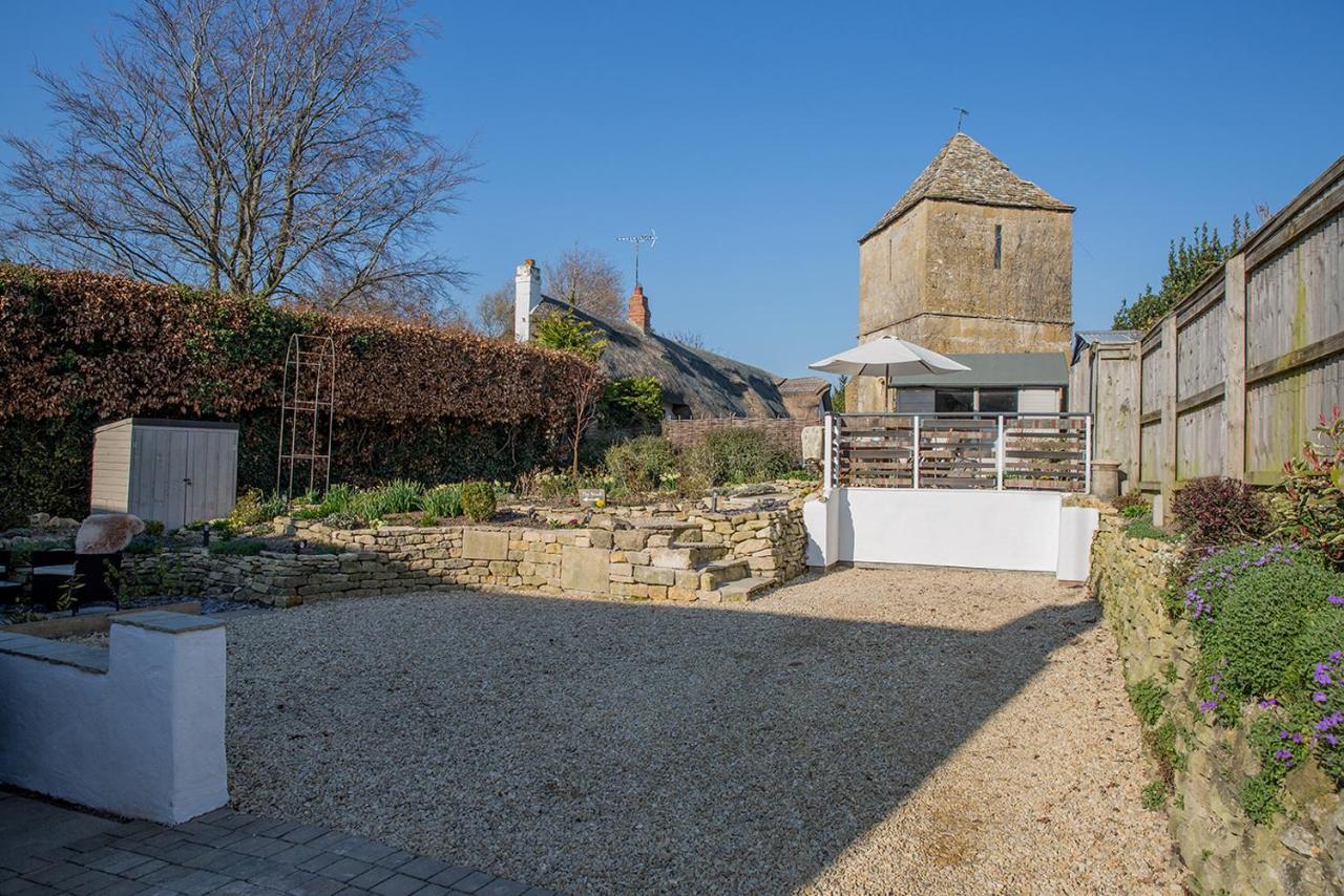 The Cottage And The Nook Gretton  Екстериор снимка